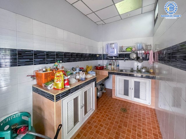 *****ทาวน์เฮ้าส์มือสองย่านกรุงเทพมหานคร ม.บ้านงาม พระยาสุเรนทร์ 30 หลังมุม! บนเนื้อที่ 17 ตร.ว. ฟังก์ชัน 2 ห้องนอน 2 ห้องน้ำ 1 ที่จอดรถ โครงการอยู่ในแหล่งชุมชนสะดวก หาของกินง่าย เดินทางง่าย รายล้อมด้วยสิ่งอำนวยความสะดวก ใกล้แฟชั่นไอส์แลนด์ จองเลย!